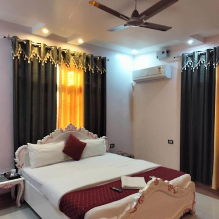 Shree Nanda Guest House Варанаси Екстериор снимка