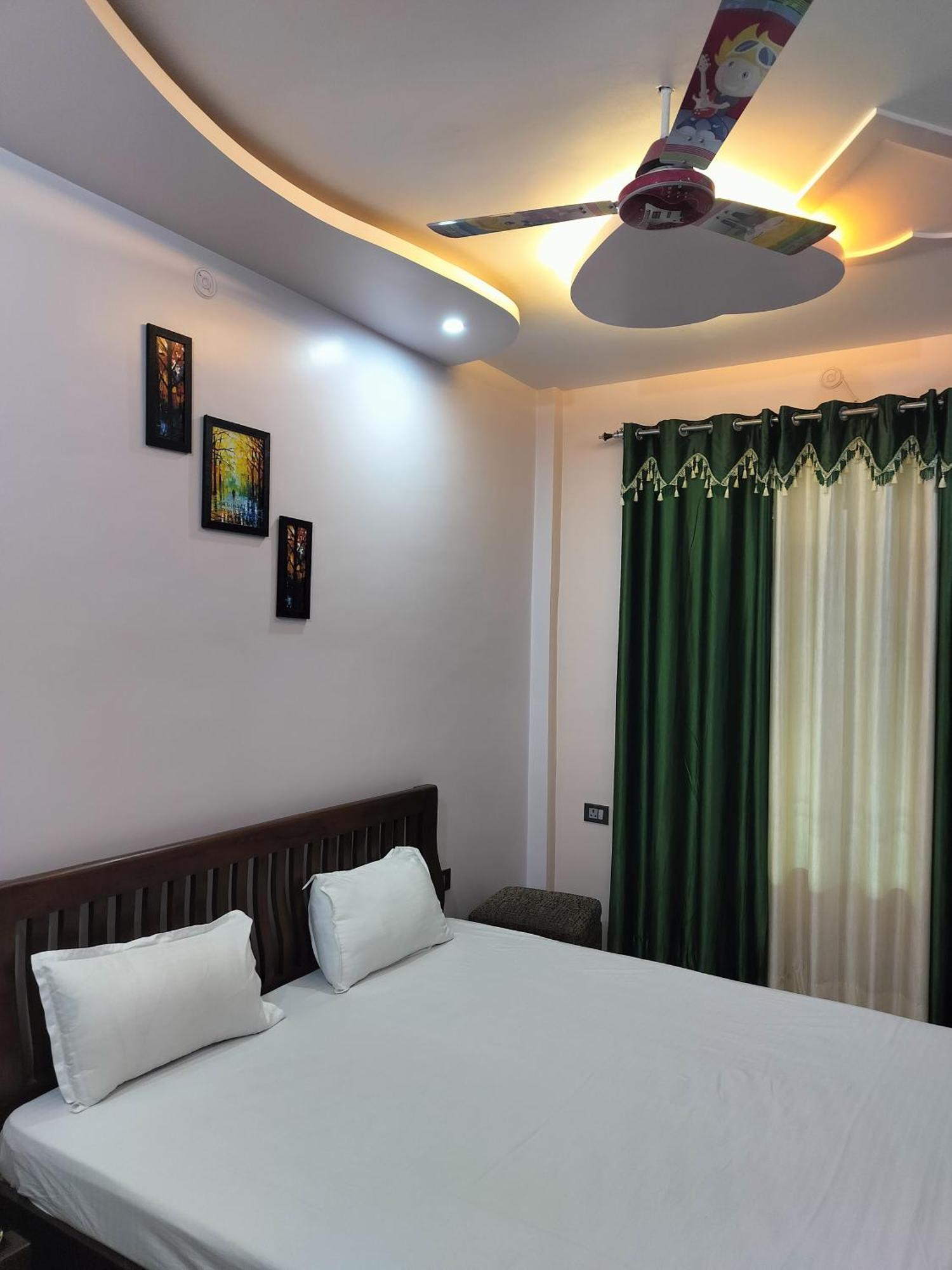 Shree Nanda Guest House Варанаси Екстериор снимка