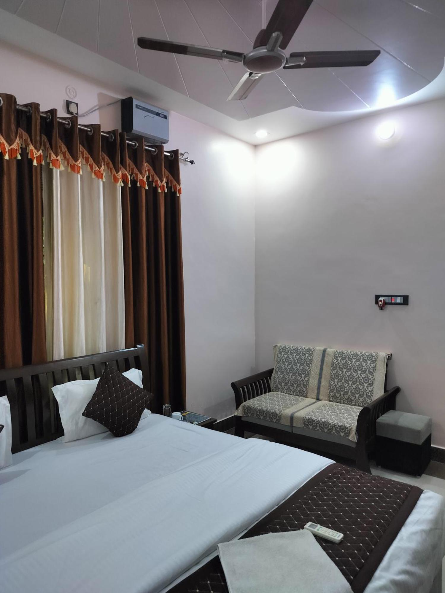 Shree Nanda Guest House Варанаси Екстериор снимка